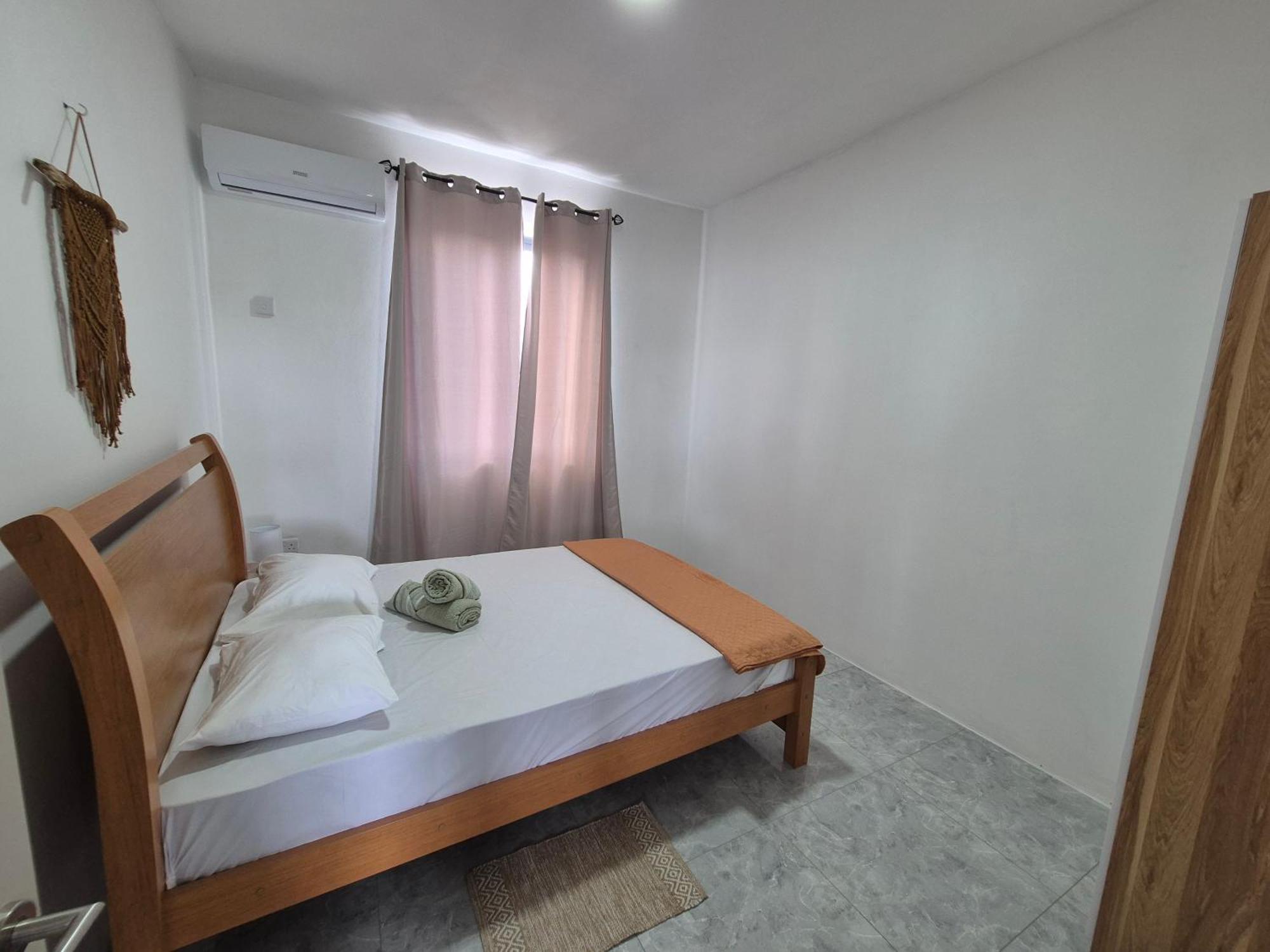 Skyview Apartment- Rooftop Penthouse With Sunset & Sea Views Flic-en-Flacq Екстериор снимка